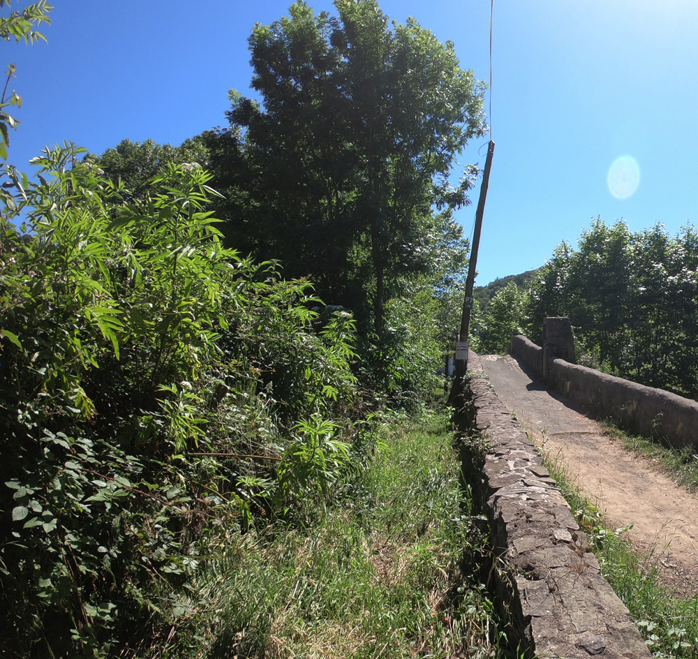Album des photographies du pont de la Vierge du quartier d'Ibarron à Saint-Pée-sur-Nivelle