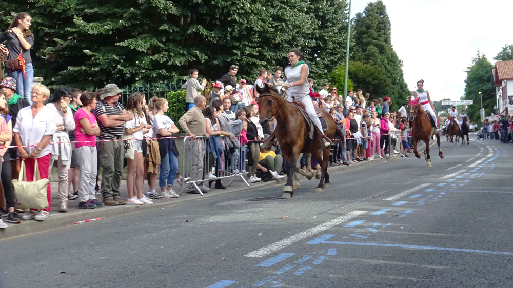 Photographies du jeu de l'oie à Saint-Pée-sur-Nivelle